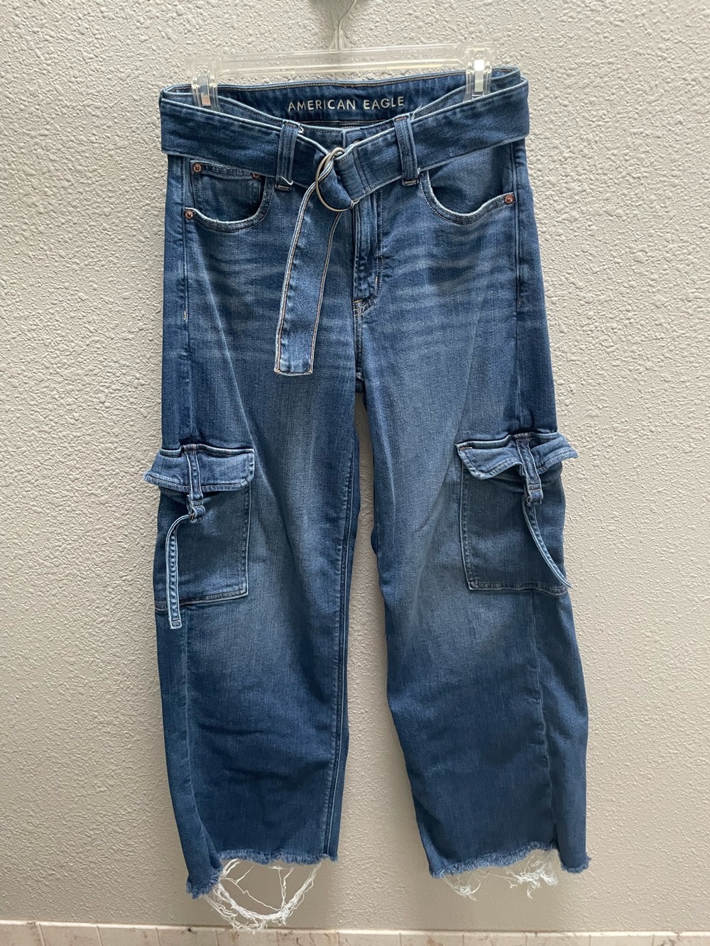 American Eagle Women’s Super High-Rise Baggy Wide Leg Jeans - Size 2 Regular